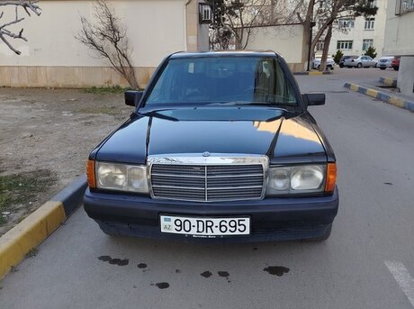 Mercedes 190 1990