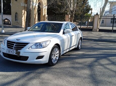 Hyundai Genesis 2010
