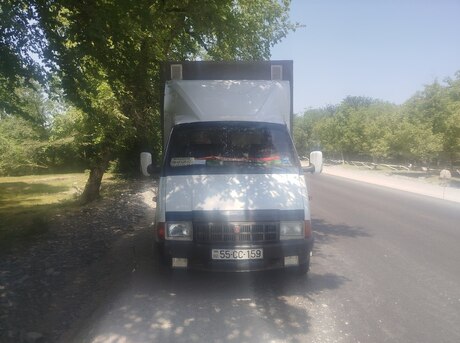 GAZ 330202-740 2001