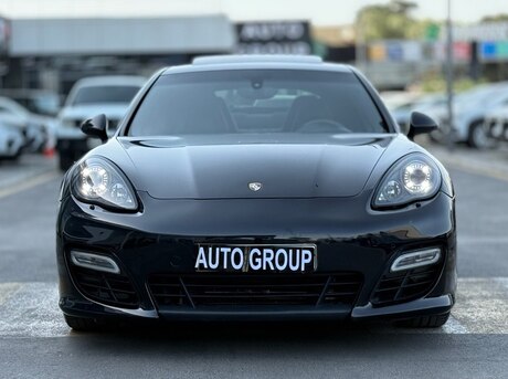 Porsche Panamera GTS