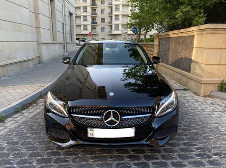 Mercedes C 300 4MATIC 2017
