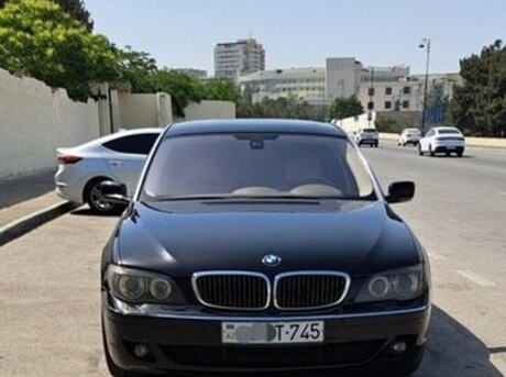 BMW 745 2004