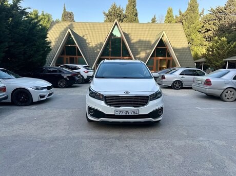 Kia Carnival 2015