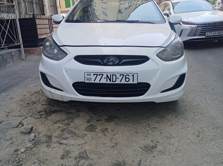 Hyundai Accent 2012