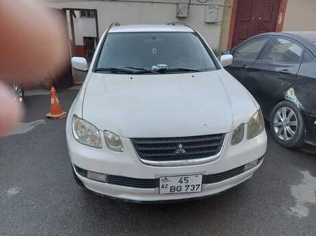 Mitsubishi Airtrek 2001