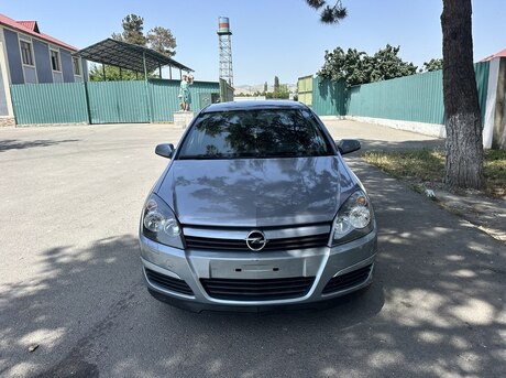 Opel Astra 2004