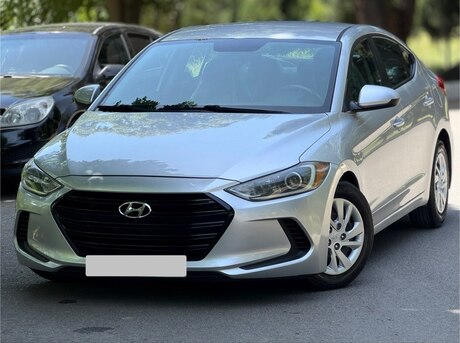 Hyundai Elantra 2017