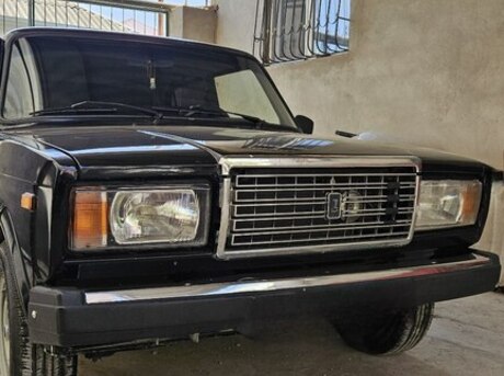 LADA (VAZ) 2107 2011