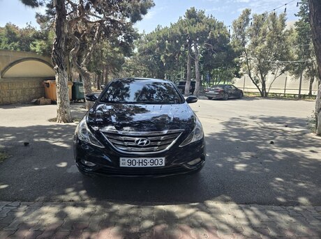 Hyundai Sonata 2010