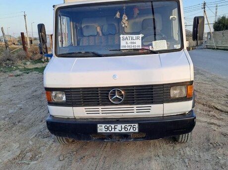 Mercedes 609 D 1994