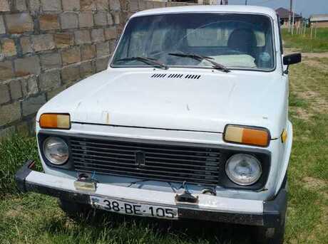 LADA (VAZ) Niva 1985