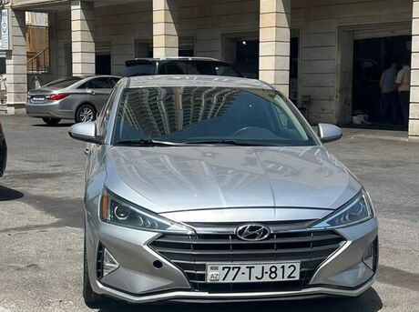 Hyundai Elantra 2020