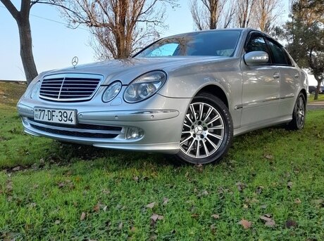Mercedes E 240 2003