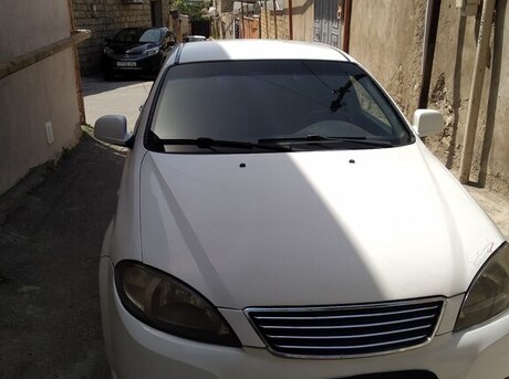 Daewoo Gentra 2014