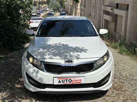 Kia K5 2011