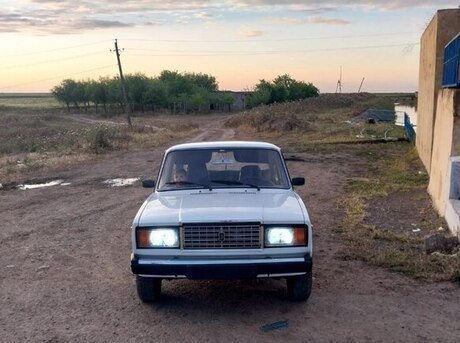 LADA (VAZ) 2107 2010