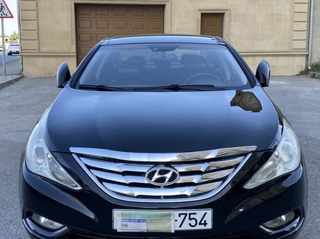 Hyundai Sonata 2010