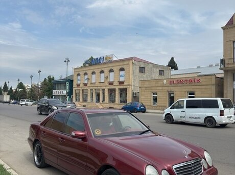 Mercedes E 200 1999