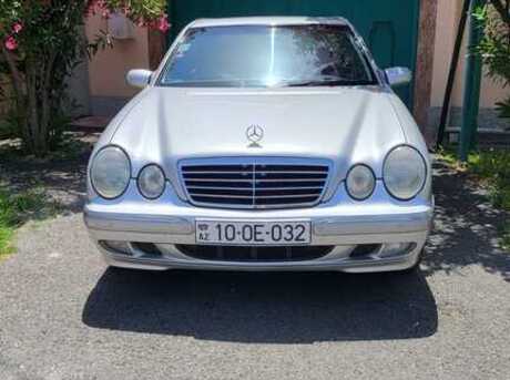 Mercedes E 240 2001