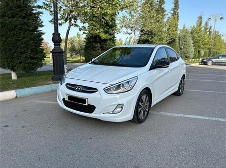 Hyundai Accent 2015