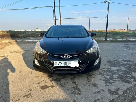Hyundai Elantra 2011