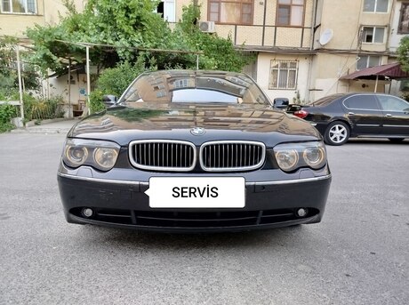 BMW 745