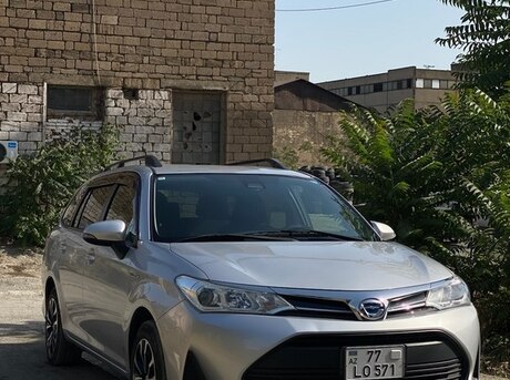 Toyota Corolla Fielder 2018