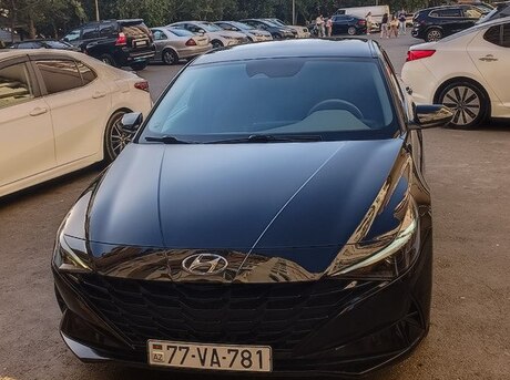 Hyundai Elantra 2021