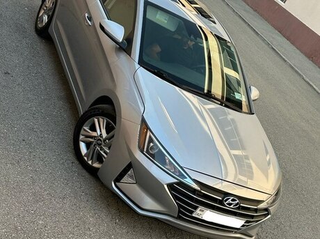 Hyundai Elantra 2019