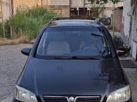 Opel Zafira 2001