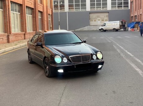 Mercedes E 240 2000