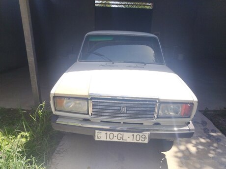 LADA (VAZ) 2107 2000