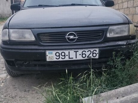 Opel Astra 1998