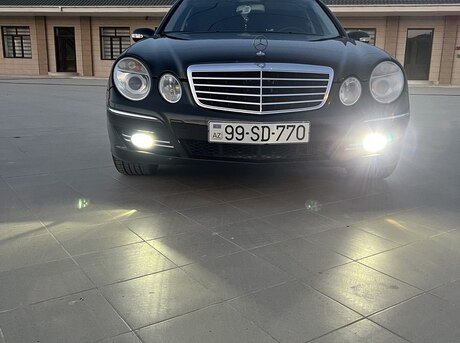 Mercedes E 240 2003