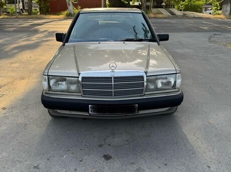 Mercedes 190 1990