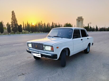 LADA (VAZ) 2107 2010