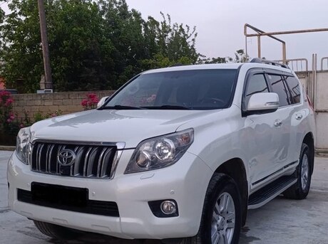 Toyota Land Cruiser Prado 2011