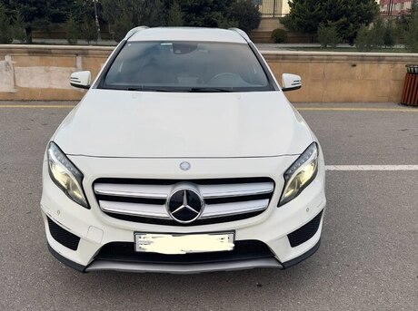 Mercedes GLA 200 2015