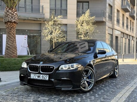 BMW M5