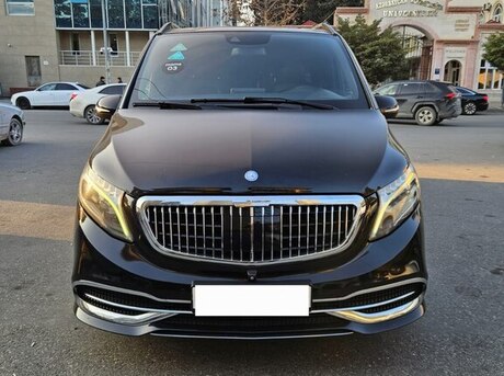 Mercedes V 220