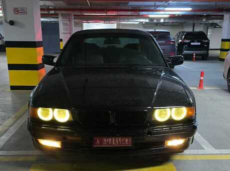 BMW 735 1999