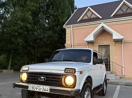 LADA (VAZ) Niva 2009