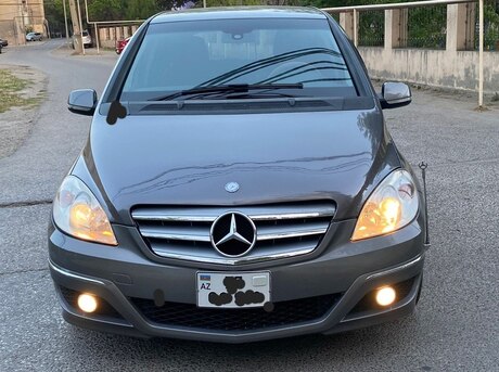 Mercedes B 180 2009