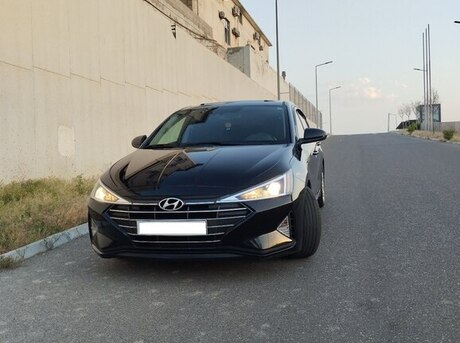 Hyundai Elantra 2020