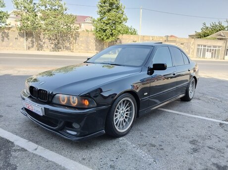 BMW 528