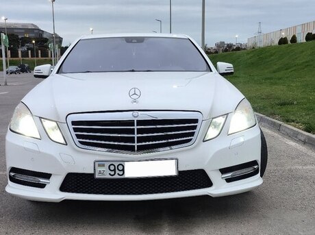 Mercedes E 200 2012