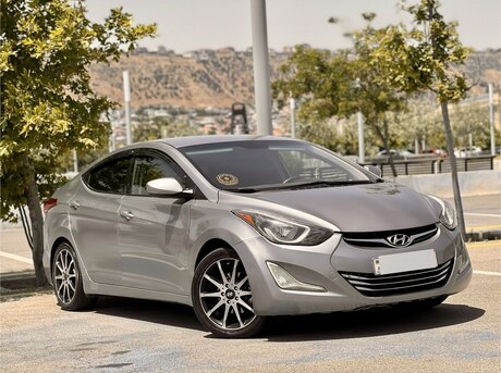 Hyundai Elantra 2015