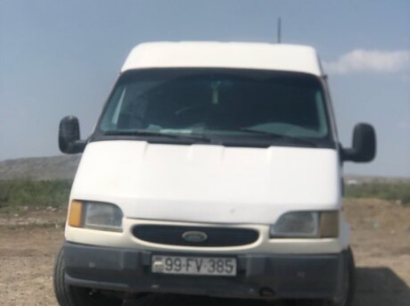 Ford Transit 2000