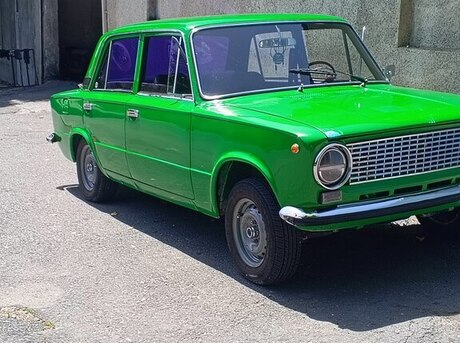 LADA (VAZ) 21011 1980