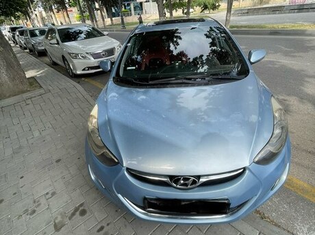 Hyundai Elantra 2011